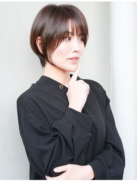 グランマッシュ(Granmash) 自然な丸み・手櫛で決まる・艶カラー・３０代.４０代.５０代