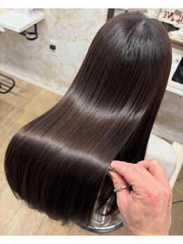 グランアヴェダ ららぽーと門真店(GRAN AVEDA)の写真/【髪質改善で繰り返す程美髪に】話題の”サイエンスアクア”で諦めていたダメージ毛も潤いのあるサラ艶髪へ
