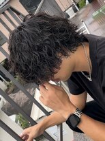 リベラル(liberal) ウルフツイストスパイラルパーマ