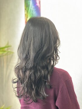 レヴェリー(REVERIE) #プルエクステ#グラデーション#グレージュ#暗めカラー