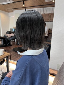 アドア 横浜(ADORE) 【ADORE横浜】こなれ感のある切りっぱなしボブ