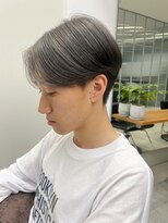 ガリカ 大名(Gallica)&nbsp;<森千晶>メンズブリーチカラー/センターパート x シルバーグレー