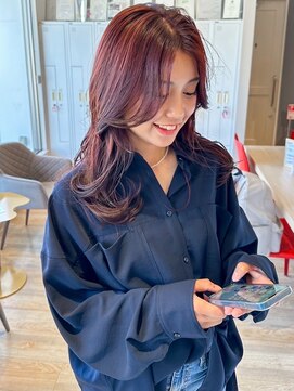 バランス ヘアーアンドアイラッシュ 野田店(balance.) ワインレッド