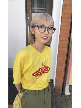 エマ(emma) 重めbob×ホワイト×ミルクティー