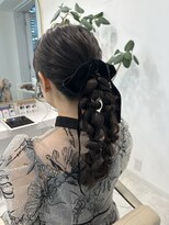 レミエ ダイカンヤマ(lemiie)&nbsp;編み下ろしポニー★ヘアセット★結婚式ヘア