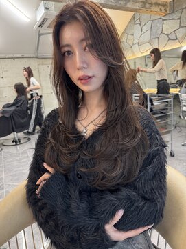 サイン 渋谷(SIGN) レイヤーカットハッシュカットインナーカラーグレージュカラー