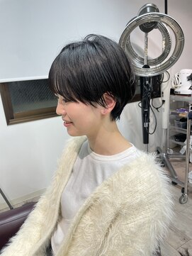 コワファーストナガサキシャンプーボーイ(COIFF1RST NAGASAKI SHAMPOO BOY) 大人ショートボブ丸みショートカットマッシュショート前髪あり