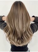 デザインカラーレイヤーカットウェットヘアオリーブベージュ白髪