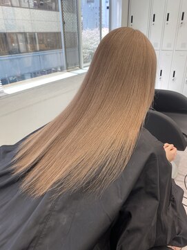 ペレ 渋谷(PELE) イメチェン/ホワイトブロンド/外ハネボブ/美髪/渋谷