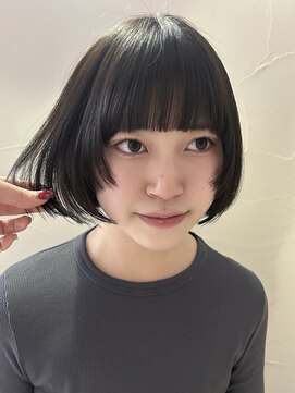 アルテペロ(arte pelo) 顔まわりレイヤーミニボブ