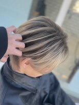 ホワイトブロンドバレイヤージュ