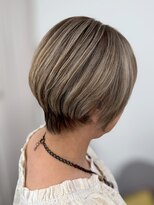 ジエクトアイロ 江坂駅前&nbsp;似合わせショートボブ/フェザーショート/細めハイライト