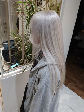 ルクール ヘアー プレジー(Le Coeur HAIR Plaisir) ロングホワイト