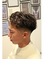 グラッドマンズカットクラブ 立川(GLADMAN'S CUT CLUB)&nbsp;ラルフカールメンズパーマメンズカット立川フェード眉カット