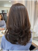 ロングレイヤースタイル ブラウンカラー