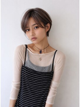 バポス ヘアサロン (BAPOS Hair Salon) アッシュ系カラーバンク長め