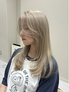アッドバイケンジ(Add.. by KENJE) 2回ブリーチでつくるホワイトベージュ