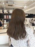 ブリーチなしのオリーブベージュ