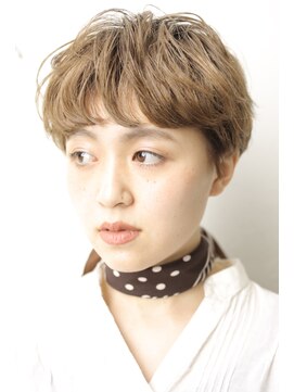 バローチェ(Barouche) 【Barouche】　マッシュショート　ベージュ　ブロンド