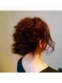 ルレフヘアー(RuReFu@hair)&nbsp;編み込みアップスタイル。ミディアムでもできるスタイルです。