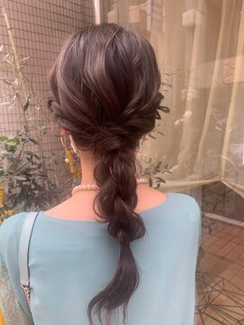 ネオリーブエム(Neolive em;) ＊編みおろしアレンジ＊夏