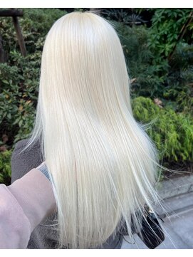 ジーナ(XENA) ホワイトブロンド