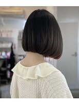 ツムグ 代官山店(TUMUGU)&nbsp;白髪ぼかしアッシュブラックミントアッシュ×小顔ショートボブ