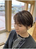 ショートボブ × ハイライト