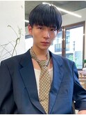 暗髪マッシュショート