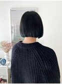 ネイビーブルー暗髪透明感カラー姫カットレイヤーミニボブ