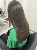 オリーブベージュで艶透明感!