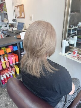 24トゥエンティフォー 貝塚店(24twenty four) ダブルカラー ホワイトベージュ