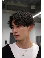 ロウ 銀座(RAW)&nbsp;センターパート　メンズパーマ　メンズスタイル