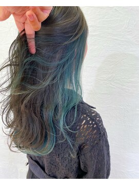 ロッカ ヘアーイノベーション(rocca hair innovation) ビリジアンカラー×レイヤーロング［稲毛/髪質改善］