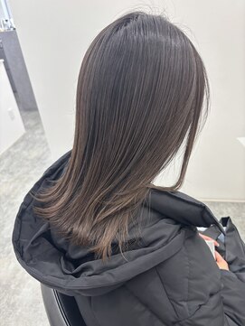 トイロ(toiro) グレージュカラー