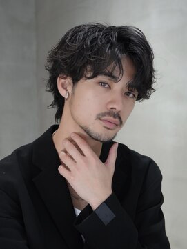 バイフィフス 原宿/表参道(by fifth) シャドウパーマスパイラルパーマセンターパート大人メンズヘア