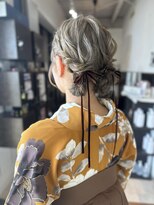 イグルー(igloo)&nbsp;卒業式ヘア　ふわふわツイン団子