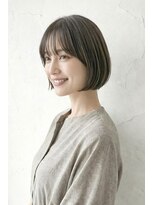 ハクア(HAKUA)&nbsp;【こなれ感】切りっぱなしショートボブ×透明感カラーで垢抜け