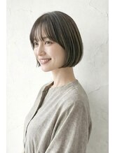 ハクア(HAKUA)&nbsp;【こなれ感】切りっぱなしショートボブ×透明感カラーで垢抜け
