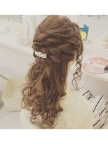 セットサロン フルール(Fleur)&nbsp;ゆるふわサイドねじりハーフアップ♪