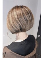 シェル 吉祥寺(shell)&nbsp;ハイライトで立体感ショートボブ
