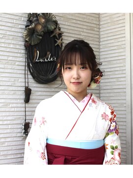 ラスター(Luster) 袴着付け