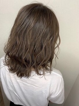 モルニ(MORNI) モカブラウン_マロンベージュ Aラインボブ かきあげ