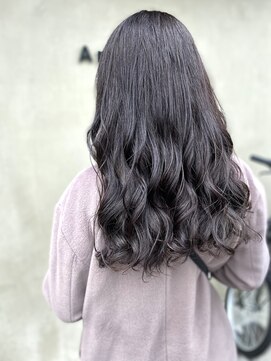 アネラヘアー(Anela hair) 大人可愛い ブルーアッシュ×ロングヘア