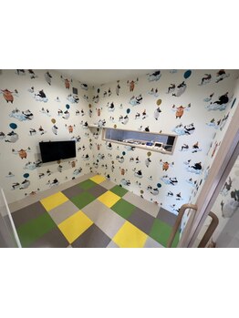 お子様連れの方もお気軽にご来店下さい◎忙しいママも、お子様と一緒にキレイになれる居心地のいいサロン♪