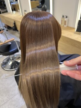 ジーナ 渋谷駅前(Zina) shion 髪質改善で艶感抜群！アッシュベージュカラー