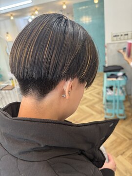 ロミー 本厚木(ROMMY.) 刈り上げボブ/スタイリッシュ/ハイライト/ロミー本厚木