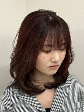 ナンバー アンフィール 渋谷(N° anfeel) レッドブラウン×レイヤースタイル