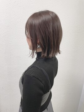 ジェナ(Jena) インペリアルパープルで上品に