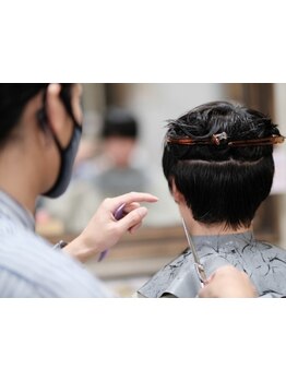 【メンズカット＋眉カット￥2300】通いやすい価格のため定期的なメンテナンスにもオススメ♪